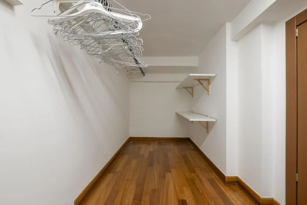 Youhosty - Ampere 102 Milano Italien