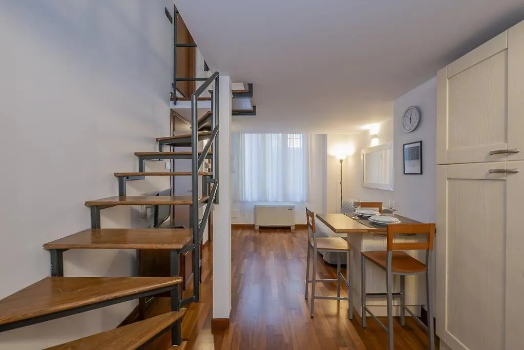 Youhosty - Ampere 102 Milan Apartment