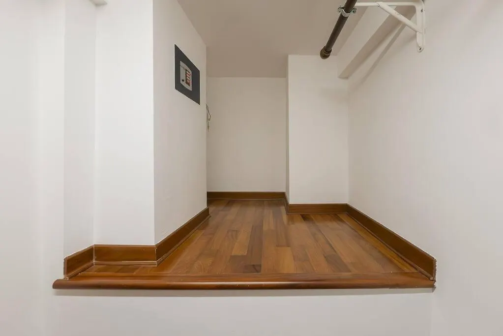 Apartment Youhosty - Ampere 102 Milan Italy